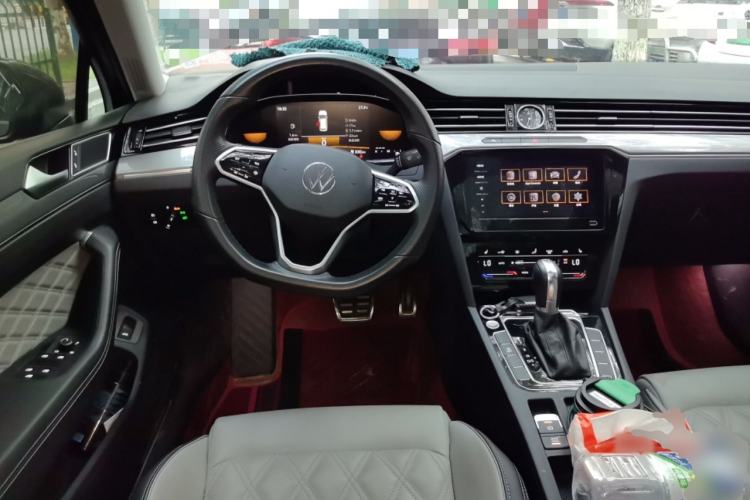 Used Volkswagen Magotan 2023 2 Million Units Limited Edition 330TSI DSG Leading Version Steering Wheel