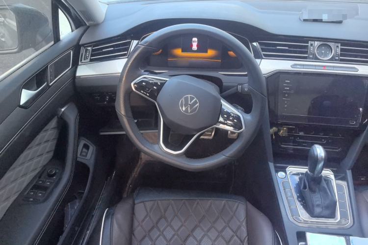 Used Volkswagen Magotan 2023 2 Million Units Limited Edition 330TSI DSG Leading Version Steering Wheel