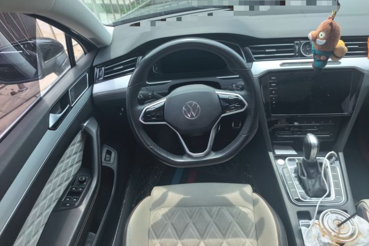 Used Volkswagen Magotan 2023 2 Million Units Commemorative Edition 330TSI DSG Luxury Version Steering Wheel
