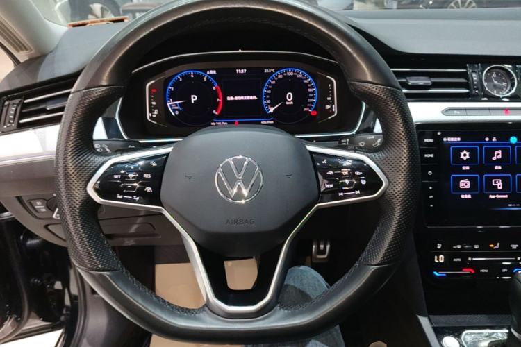 Used Volkswagen Magotan 2023 2 Million Units Commemorative Edition 330TSI DSG Luxury Version Steering Wheel
