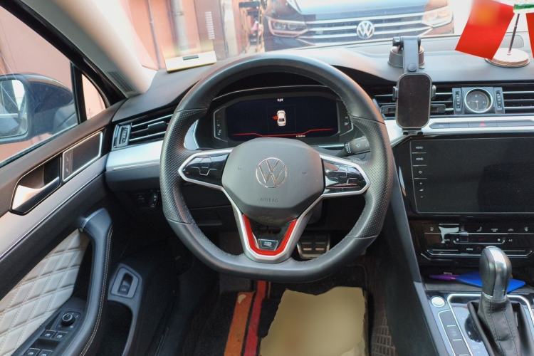 Used Volkswagen Magotan 2023 2 Million Units Commemorative Edition 330TSI DSG Luxury Version Steering Wheel