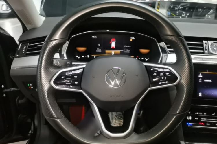 Used Volkswagen Magotan 2023 2 Million Units Limited Edition 330TSI DSG Leading Version Steering Wheel