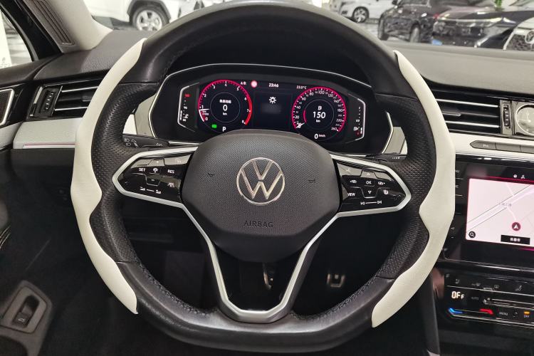 Used Volkswagen Magotan 2023 2 Million Units Commemorative Edition 330TSI DSG Luxury Version Steering Wheel