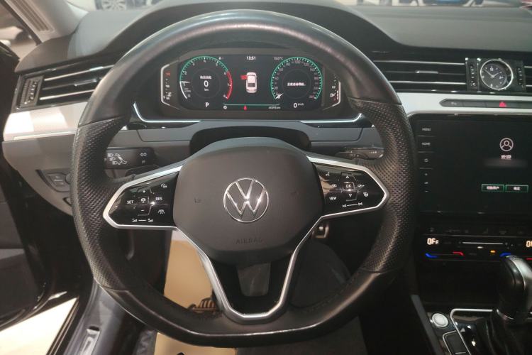 Used Volkswagen Magotan 2023 2 Million Units Commemorative Edition 330TSI DSG Luxury Version Steering Wheel