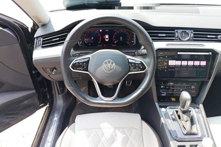 Used Volkswagen Magotan 2023 2 Million Units Commemorative Edition 330TSI DSG Luxury Version Steering Wheel