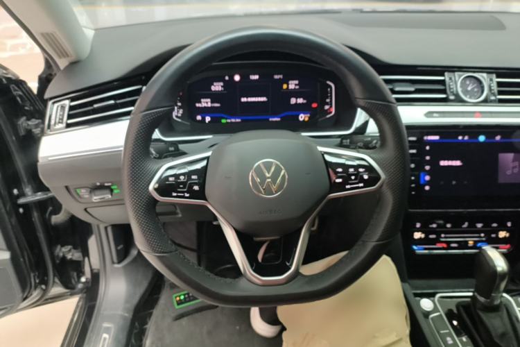 Used Volkswagen Magotan 2023 2 Million Units Commemorative Edition 330TSI DSG Luxury Version Steering Wheel