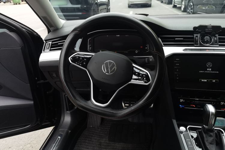 Used Volkswagen Magotan 2023 2 Million Units Commemorative Edition 330TSI DSG Luxury Version Steering Wheel