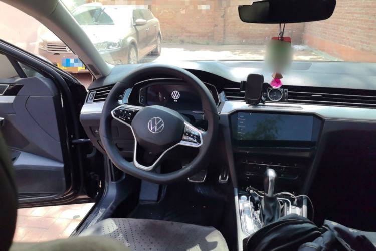 Used Volkswagen Magotan 2023 2 Million Units Commemorative Edition 330TSI DSG Luxury Version Steering Wheel