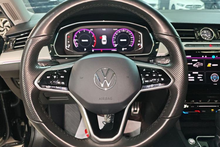 Used Volkswagen Magotan 2023 2 Million Units Commemorative Edition 330TSI DSG Luxury Version Steering Wheel