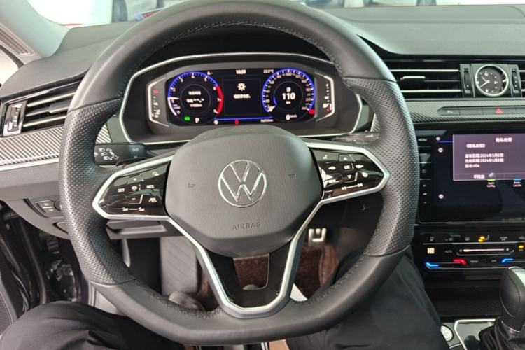 Used Volkswagen Magotan 2023 2 Million Units Commemorative Edition 330TSI DSG Luxury Version Steering Wheel