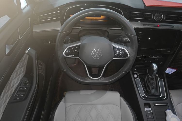 Used Volkswagen Magotan 2023 2 Million Units Limited Edition 280TSI DSG Leading Version Steering Wheel