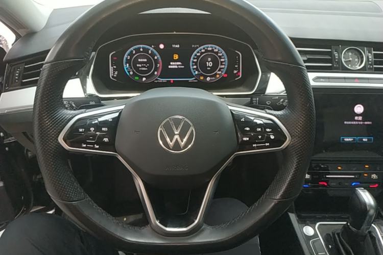 Used Volkswagen Magotan 2023 2 Million Units Commemorative Edition 330TSI DSG Luxury Version Steering Wheel