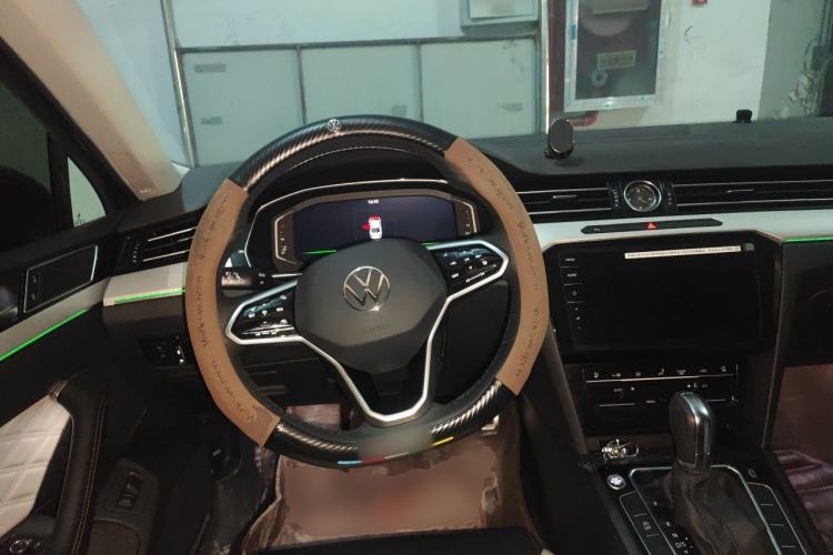 Used Volkswagen Magotan 2023 2 Million Units Commemorative Edition 330TSI DSG Luxury Version Steering Wheel