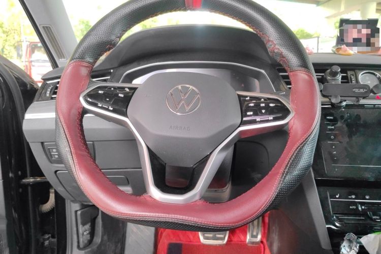 Used Volkswagen Magotan 2023 2 Million Units Limited Edition 330TSI DSG Leading Version Steering Wheel