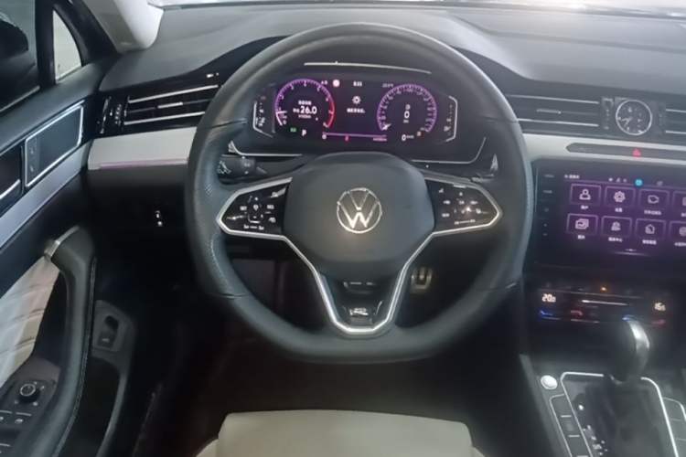 Used Volkswagen Magotan 2023 2 Million Units Limited Edition 330TSI DSG Leading Version Steering Wheel