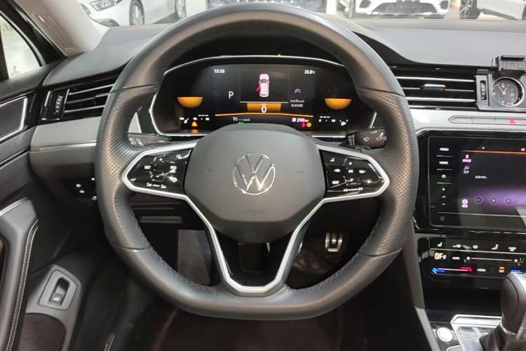 Used Volkswagen Magotan 2023 2 Million Units Limited Edition 330TSI DSG Leading Version Steering Wheel