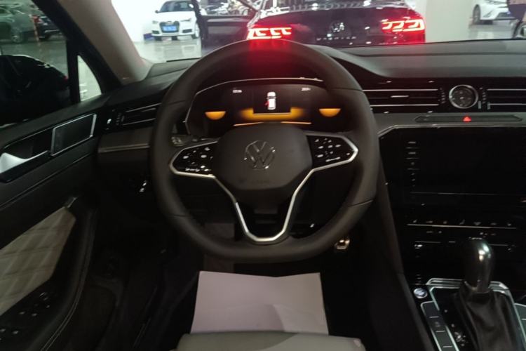Used Volkswagen Magotan 2023 2 Million Units Limited Edition 330TSI DSG Leading Version Steering Wheel