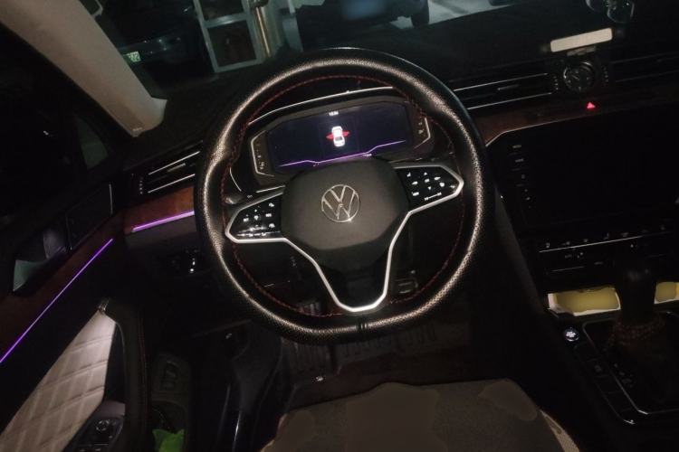 Used Volkswagen Magotan 2023 2 Million Units Commemorative Edition 330TSI DSG Luxury Version Steering Wheel