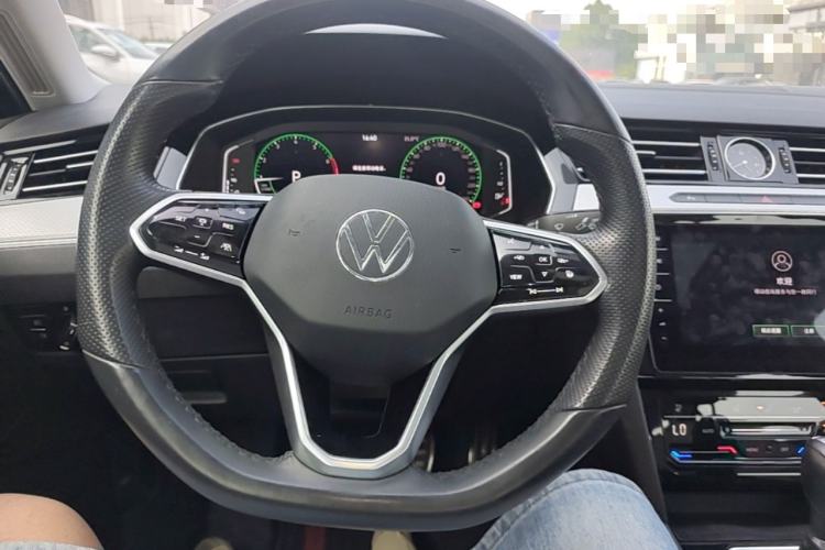 Used Volkswagen Magotan 2023 2 Million Units Commemorative Edition 330TSI DSG Luxury Version Steering Wheel