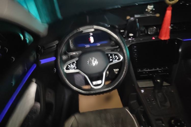 Used Volkswagen Magotan 2023 2 Million Units Commemorative Edition 330TSI DSG Luxury Version Steering Wheel