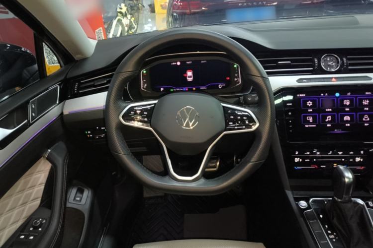 Used Volkswagen Magotan 2023 2 Million Units Commemorative Edition 330TSI DSG Luxury Version Steering Wheel