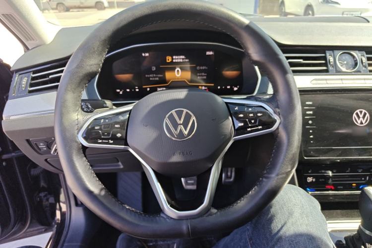Used Volkswagen Magotan 2023 2 Million Units Limited Edition 330TSI DSG Leading Version Steering Wheel