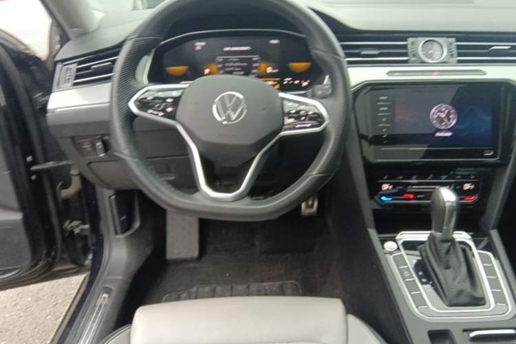 Used Volkswagen Magotan 2023 2 Million Units Limited Edition 330TSI DSG Leading Version Steering Wheel