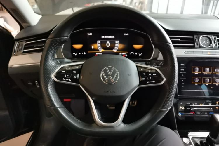 Used Volkswagen Magotan 2023 2 Million Units Limited Edition 330TSI DSG Leading Version Steering Wheel