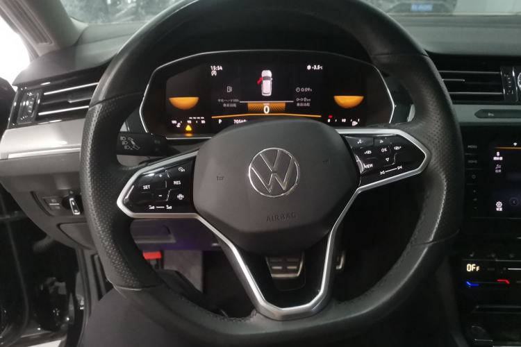 Used Volkswagen Magotan 2023 2 Million Units Limited Edition 330TSI DSG Leading Version Steering Wheel
