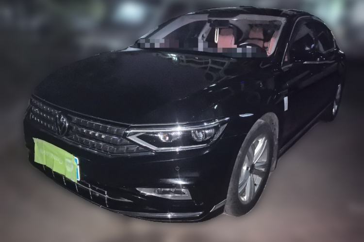 Volkswagen Magotan 2023 2 Million Units Limited-Edition 280TSI DSG Comfort Version
