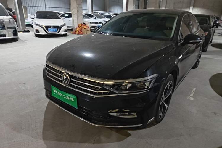 Volkswagen Magotan 2023 2 Million Units Limited-Edition 380TSI DSG Flagship Version
