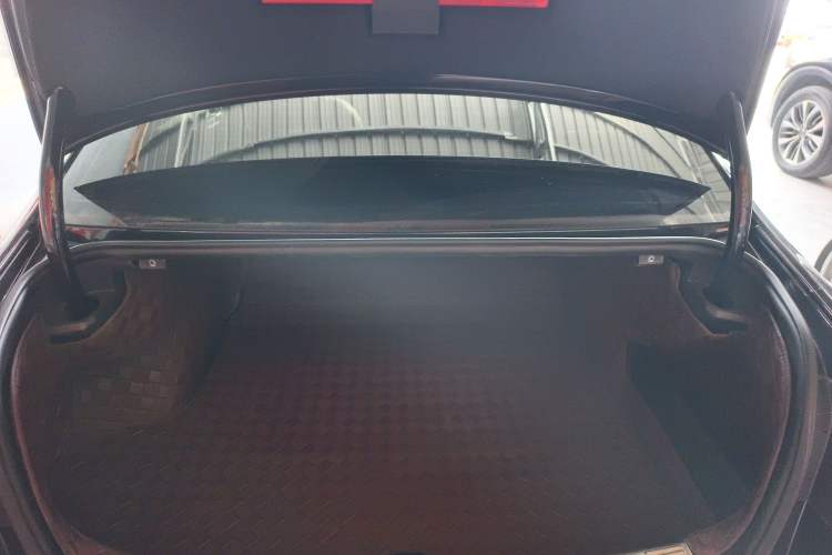 Used Volkswagen Magotan 2023 2 Million Units Limited Edition 330TSI DSG Leading Version Trunk