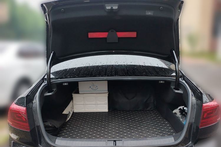 Used Volkswagen Magotan 2023 2 Million Units Limited-Edition 380TSI DSG Flagship Version Trunk