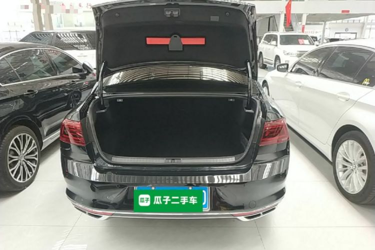 Used Volkswagen Magotan 2023 2 Million Units Limited Edition 330TSI DSG Leading Version Trunk