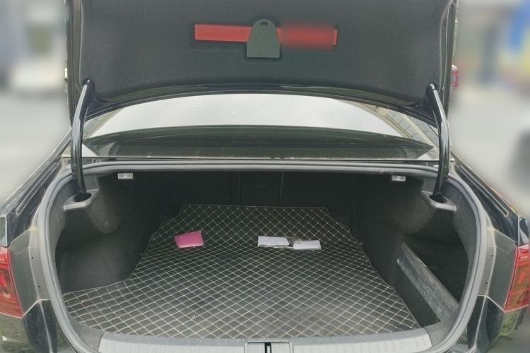 Used Volkswagen Magotan 2023 2 Million Units Commemorative Edition 330TSI DSG Luxury Version Trunk