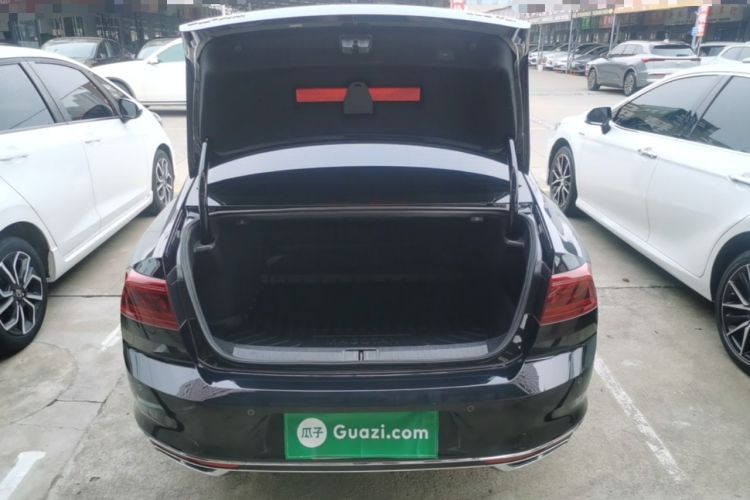 Used Volkswagen Magotan 2023 2 Million Units Limited Edition 330TSI DSG Leading Version Trunk