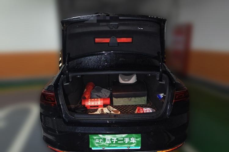 Used Volkswagen Magotan 2023 2 Million Units Commemorative Edition 330TSI DSG Luxury Version Trunk