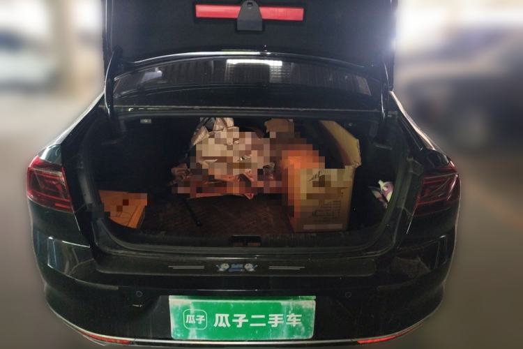 Used Volkswagen Magotan 2023 2 Million Units Commemorative Edition 330TSI DSG Luxury Version Trunk