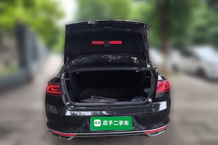 Used Volkswagen Magotan 2023 2 Million Units Commemorative Edition 330TSI DSG Luxury Version Trunk