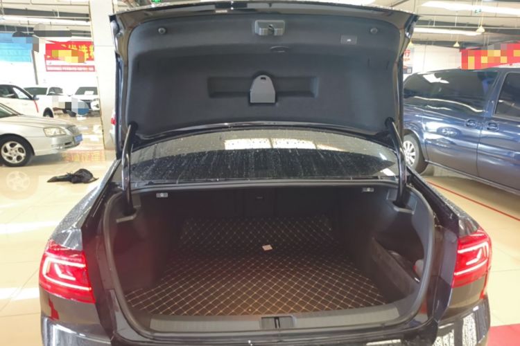 Used Volkswagen Magotan 2023 2 Million Units Commemorative Edition 330TSI DSG Luxury Version Trunk