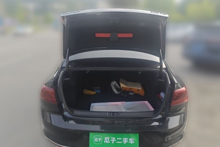 Used Volkswagen Magotan 2023 2 Million Units Commemorative Edition 330TSI DSG Luxury Version Trunk