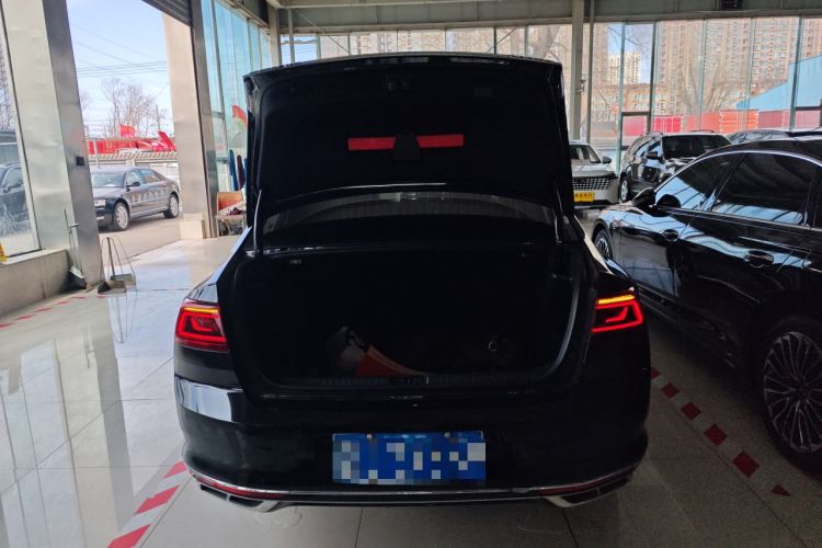 Used Volkswagen Magotan 2023 2 Million Units Limited Edition 330TSI DSG Leading Version Trunk