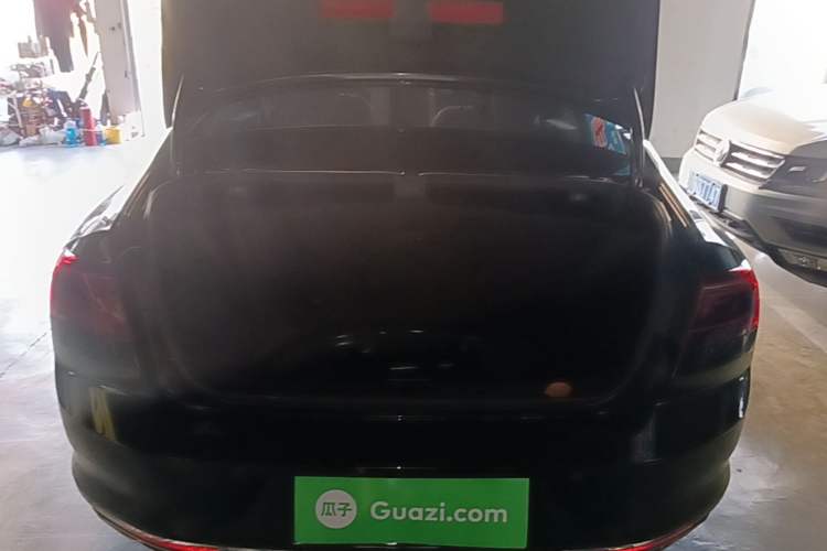 Used Volkswagen Magotan 2023 2 Million Units Limited Edition 330TSI DSG Leading Version Trunk
