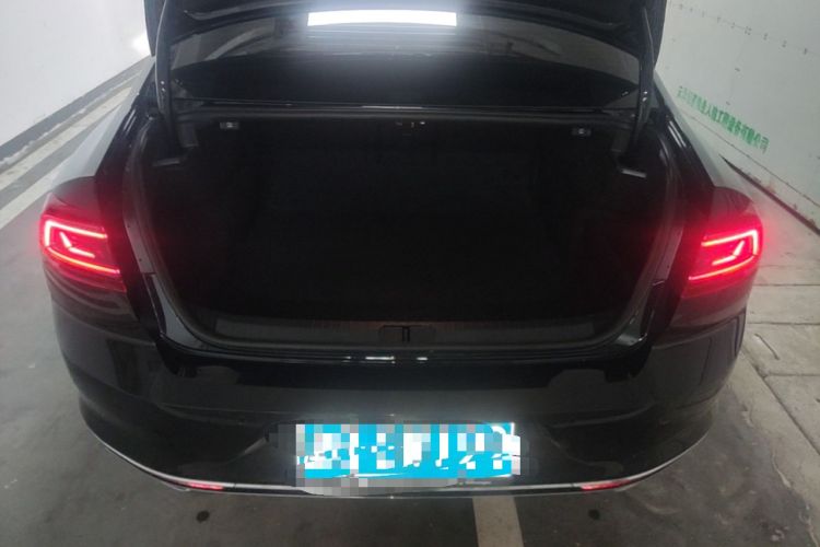Used Volkswagen Magotan 2023 2 Million Units Commemorative Edition 330TSI DSG Luxury Version Trunk