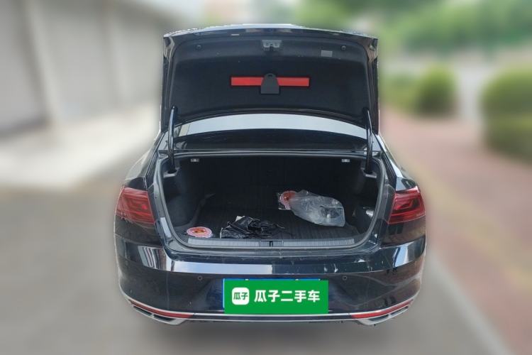 Used Volkswagen Magotan 2023 2 Million Units Limited Edition 280TSI DSG Leading Version Trunk