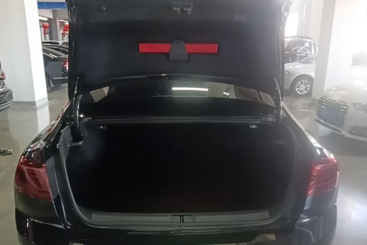 Used Volkswagen Magotan 2023 2 Million Units Limited Edition 330TSI DSG Leading Version Trunk
