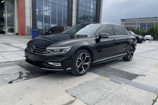 Ojetý Volkswagen Magotan 2023 2 Million Units Commemorative Edition 330TSI DSG Luxury Version