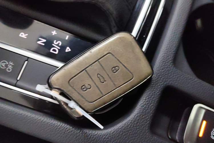 Used Volkswagen Magotan 2023 2 Million Units Limited Edition 330TSI DSG Leading Version Vehicle Key