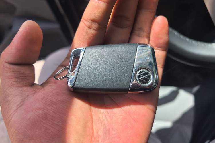 Used Volkswagen Magotan 2023 2 Million Units Limited Edition 330TSI DSG Leading Version Vehicle Key