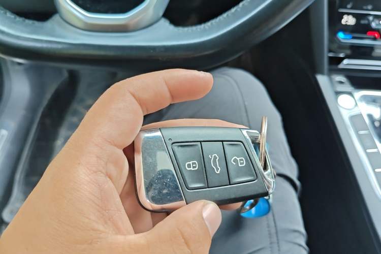 Used Volkswagen Magotan 2023 2 Million Units Limited Edition 330TSI DSG Leading Version Vehicle Key